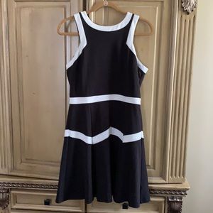 Women’s Sleeveless Dress
